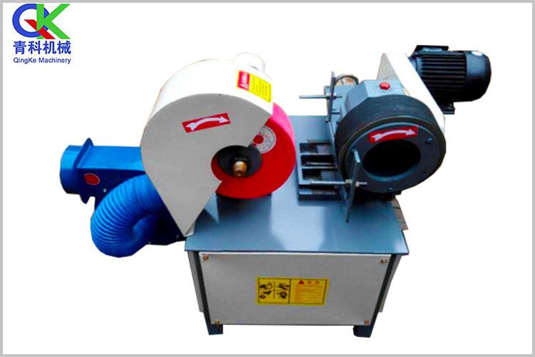 該機(jī)導(dǎo)輪轉(zhuǎn)速變頻控制，因此無論工件直徑大小、長(zhǎng)度多少，都可獲得較理想的加工效率