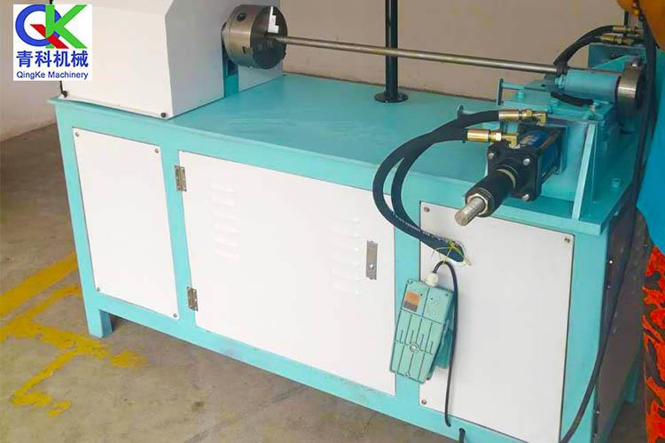 更換板厚只須輸入板厚數(shù)字，無須更換齒輪，旋切精度高