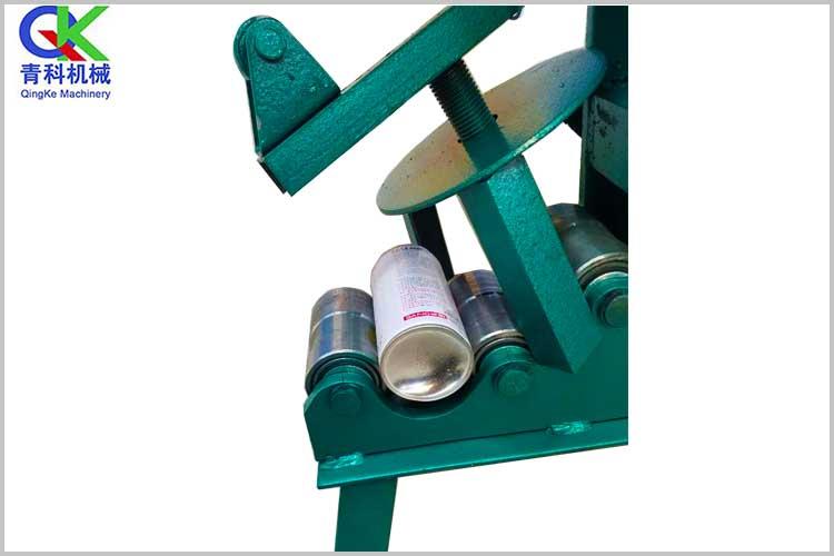 雙立柱切管機(jī)適用于大房屋建筑、船廠、汽車生產(chǎn)，工業(yè)管道設(shè)備、紙漿、造紙、化工、鍋爐、水泵站等