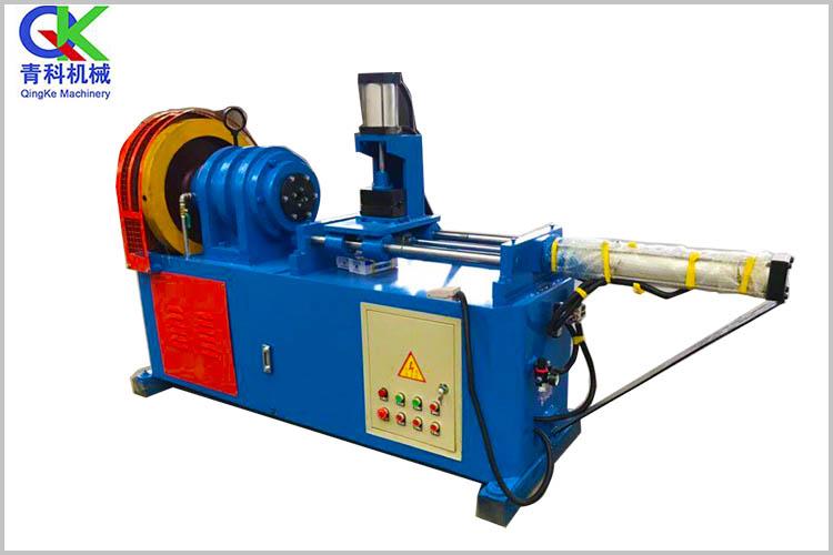 小導(dǎo)管尖頭機(jī)外形美觀、結(jié)構(gòu)緊湊、操作簡單，且可采用手動和自動方式操作，運行平穩(wěn)可靠