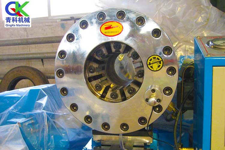 箭頭縮管重新改進(jìn)，大大提高生產(chǎn)效果，日工作效率3000-5000根