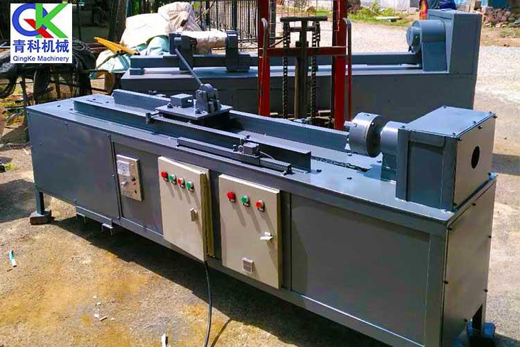 其實(shí)現(xiàn)了快速批量生產(chǎn)產(chǎn)品的一致性，徹底把生產(chǎn)者從繁重的體力勞動(dòng)中解脫出來，加工精度高