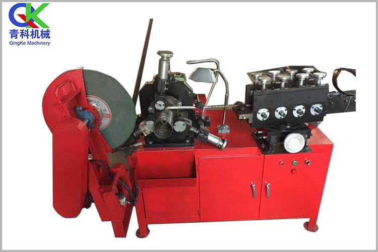 金屬波紋管制管機具有體積小、效率高、操作維護簡單、工作性能穩(wěn)定、使用壽命長等特點