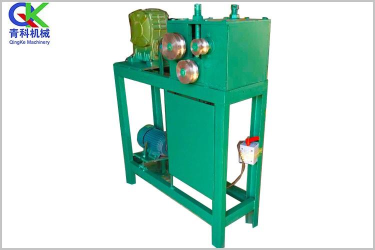 電動(dòng)三軸盤管機(jī)