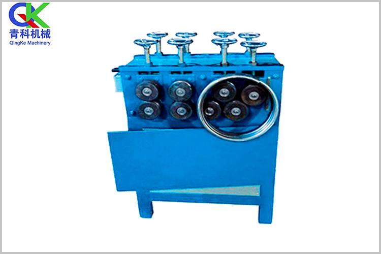 采用編碼器控制角度，運行角度準(zhǔn)確、重復(fù)精度高、誤差極小