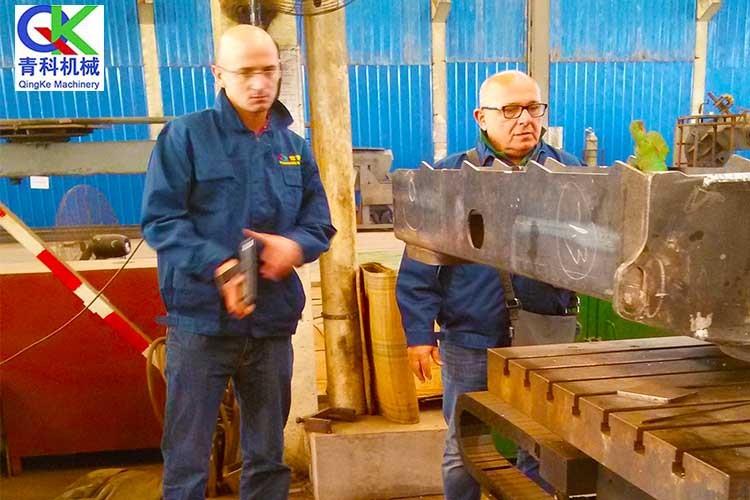 與國(guó)外客戶(hù)合作