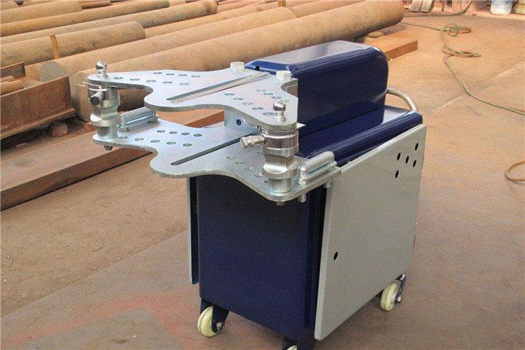 請(qǐng)勿在任何情況下、任何系統(tǒng)壓力下移除機(jī)器油壓系統(tǒng)的任何配件或裝備