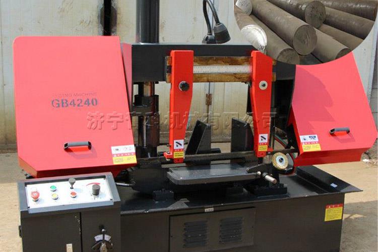 金屬帶鋸床是一種以金屬鋸條作為切削工具，并用于切割金屬材料的鋸切設(shè)備